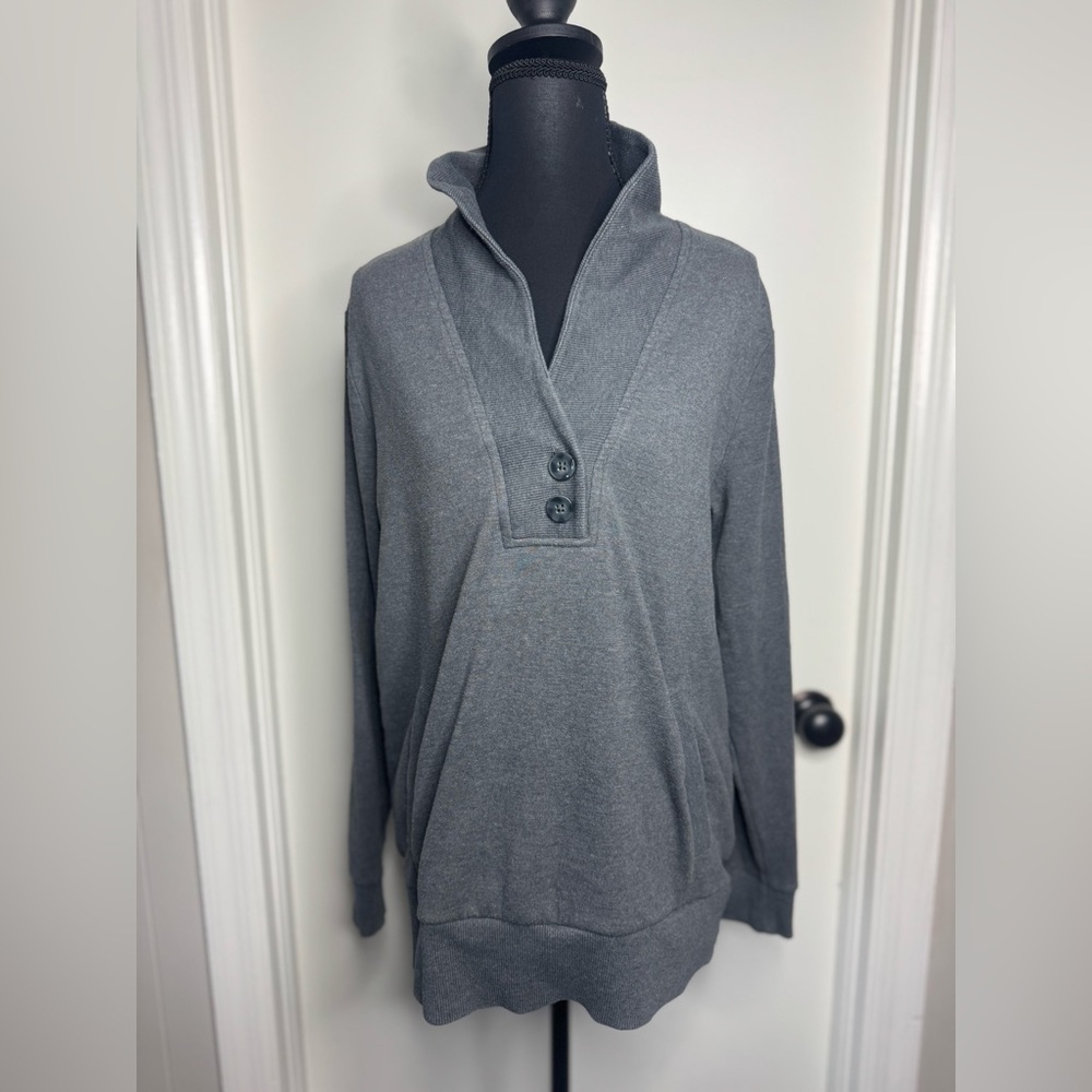 Banana Republic Gray Two Button Pullover Sweater Size Larger